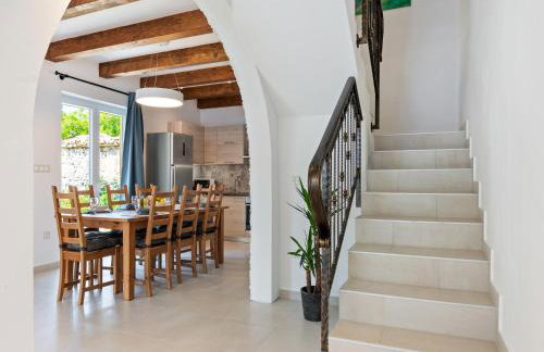 Quaint Holiday Home near Buzet with Terrace - Foto 29