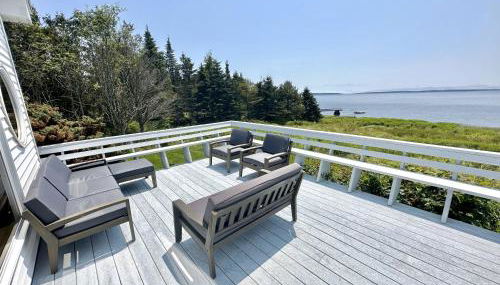 Beachfront 4 BR Spacious House! [Coastal Haven] - Foto 2