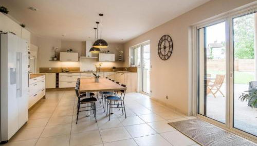 Gîte moderne et lumineux à Gy avec grand salon, jardin et jeux pour enfants - FR-1-583-457 - Foto 5