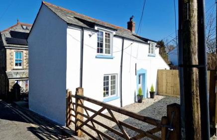 North Cornwall 2-Bed Detached Period Cottage With Parking - Foto 1