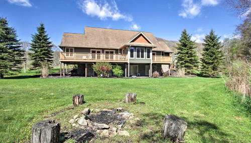 House with Deck, Fire Pit - 15 Mins to Snowshoe! - Foto 2