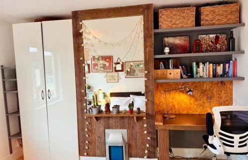 Redland's Fun & Colourful Artistic House - Foto 27