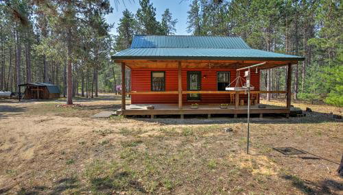 Private South Boardman Cabin on 10 Forest Acres! - Foto 1