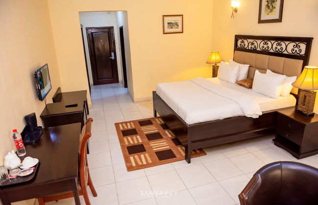 Dees Hotels - Foto 2