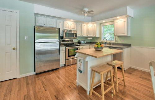 Lake Norman Retreat with Dock about 1 Mi to Marina! - Foto 9