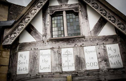 The Organic Cotswolds Cowshed - Photo 40