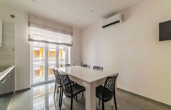 JOIVY Delightful 3-bed Flat with Balcony - Foto 18