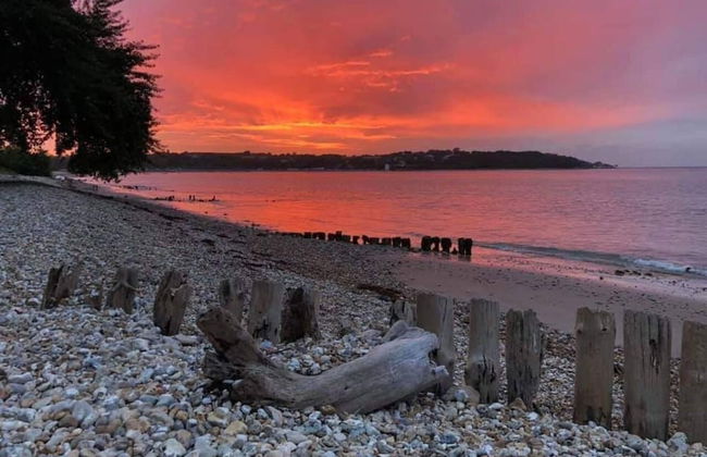 Bembridge Harbour Yurt - Log Burner - Wifi - Foto 16