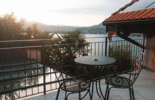 Romantic Room AL RIFUGIO DEI SOGNI terrazza con vista lago mozzafiato - Foto 35