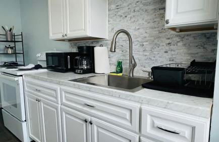 Centrally Conveniently Located - Foto 18