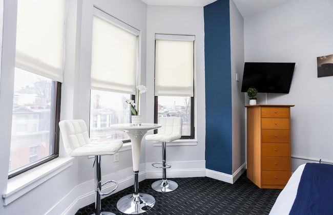 Maverick Suites at 400 Columbus Ave - Foto 68