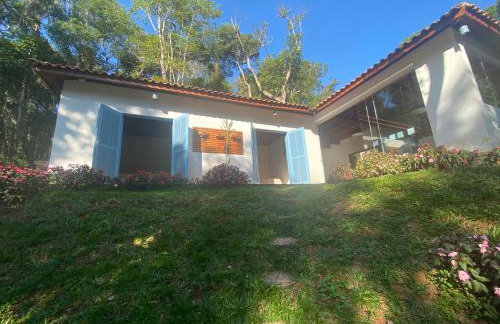 Casa de campo com muito verde e paz, 2 quartos, Wi-Fi, churrasqueira, deck, trilha - Foto 30