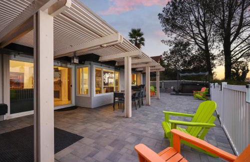 Hot Tub with A View and Large Back Deck & Game Room - Foto 2