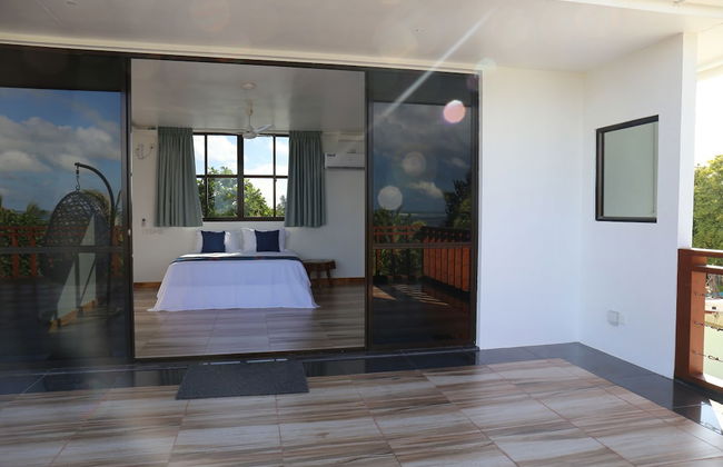 Room in B&B - Master Suite Family Room With Views of the Ocean - Foto 2