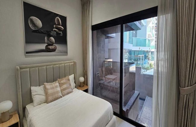 Luxury Studio in Jumeirah Village Circle - Photo 12