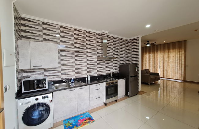 Royale Suites by Arc Royale Luxury Apts - Photo 13