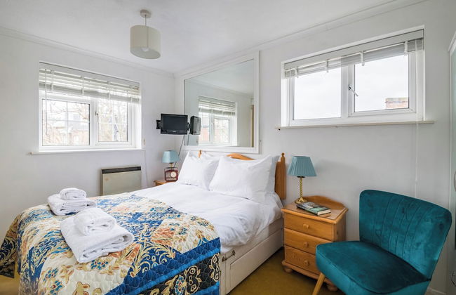 Mirrored Reflections - Photo 3