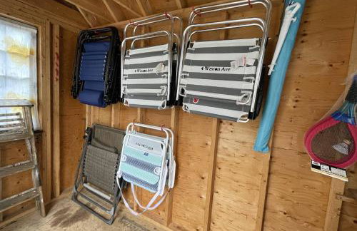 A Wave from it All: Swift's Beach Wareham - Foto 43