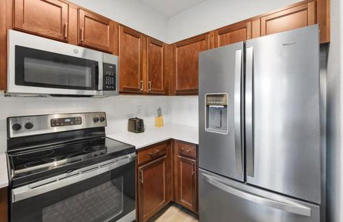 Luxury & Vibrant stay in Frisco with pool & gym - Foto 5