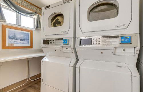 Stroll to The Village Year-Round Family Getaway - Foto 20