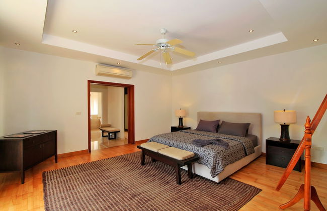 Pattaya Sunset Villa 4 Bedroom Sleeps 8 - Foto 7