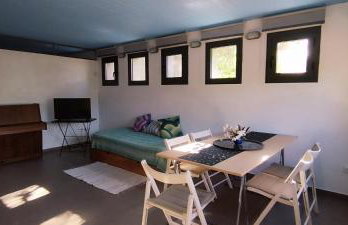 LIOFYTO - Stylish Villa with views to Foinikounda bay downstairs studio - Foto 5