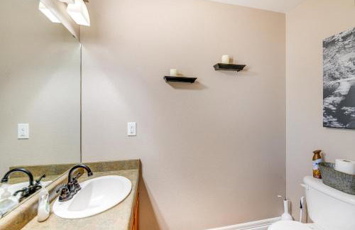 Inviting Cheyenne Townhome about 4 Mi to Downtown - Foto 21