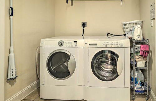 Bright Manistee Condo with Beach and Pool Access! - Foto 22