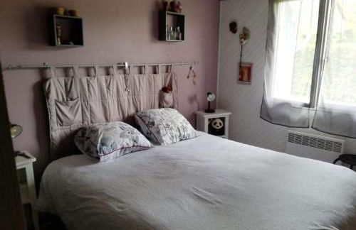 Maison familiale au calme avec piscine en bordure de forêt - Foto 21