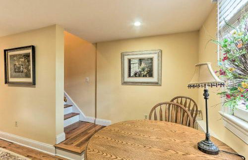 Townhome in Leesburg Historic District! - Foto 10