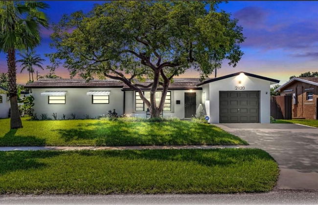 Casa Maya 3BR Home With Pool Near Hard Rock Casino - Foto 1