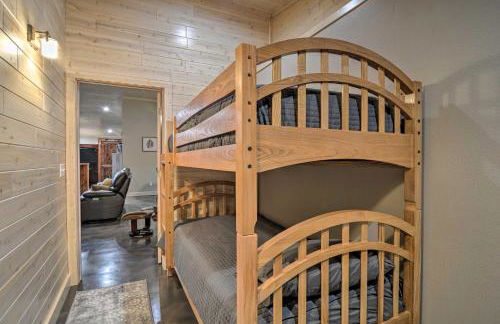 Modern Arcadia Farmhouse on 80 Acres with Fire Pit! - Foto 20