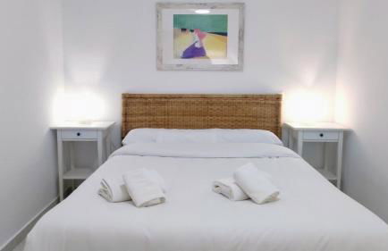 Seafront House,Sea Views,Pool and BBQ, Airport 10 mns - Photo 31