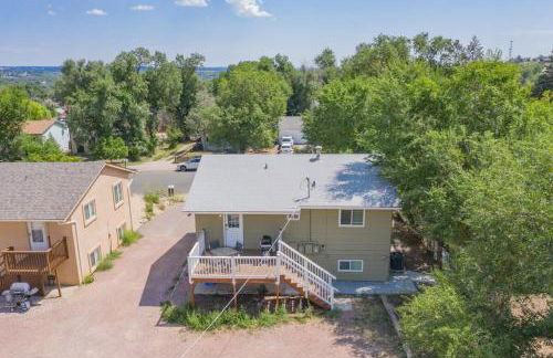 2BR Aptmt Parks Private Deck, Mountain Views! - Foto 78