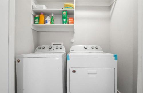 Open Kitchen - Covered Patio - Community Pool - Foto 16