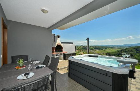 Stunning Home In Veliko Trgovisce - Foto 2