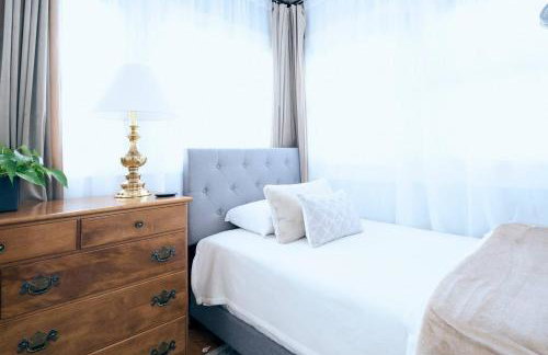 Elegant Escape 2 blocks to Historic downtown - Foto 26