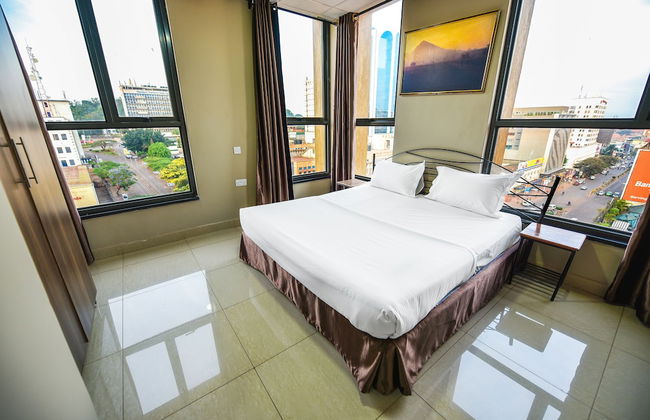 Boulevard Suites - Photo 8