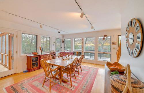 Great Barrington Lakeside Getaway with Kayak and Grill - Foto 4