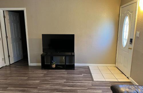 Quiet 1bed,1bath condo with free parking - Photo 7