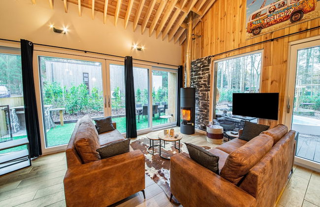 Escape With Heated Pool - Photo 14