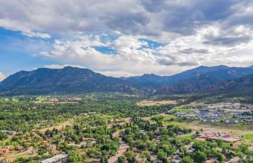 Family Oasis Offices Home Gym Fenced Yard - Foto 67