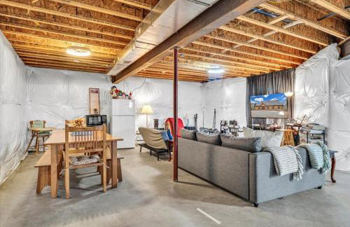 Liberty Pines - Lakefront Log Home, Swim Spa & Game Room - Photo 20