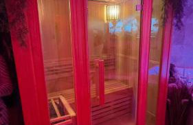 Nuit de rêve : spa, sauna, cinéma - Foto 13