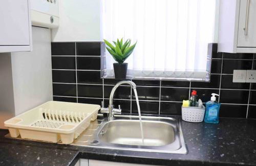 Contemporary & Stylish House . FREE Parking - Foto 49