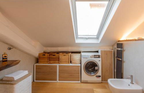 Bright penthouse attic in the heart of Milan - Photo 6