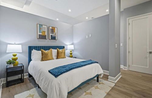 Trendy 1BR w 10ft Ceilings FREE Parking Pet Friendly - Foto 2