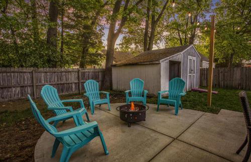 ATLAS - Whole House - 5BR 2BA - Hot Tub - Game Rooms - Theater - Fenced Backyard - Foto 39