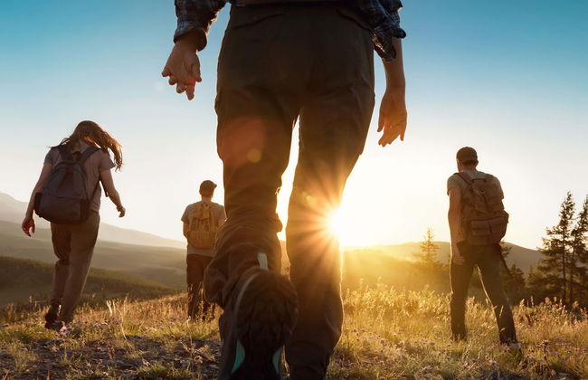 Senderismo por Monte Verde al atardecer - Foto 1