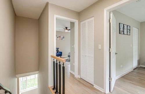 2 Mi to South Shore Beach Urban Retreat with Yard - Foto 14